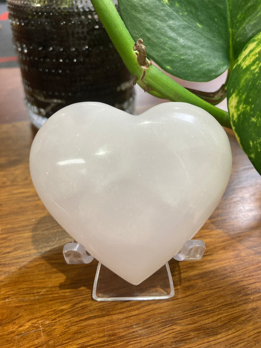 Mangano Calcite Heart