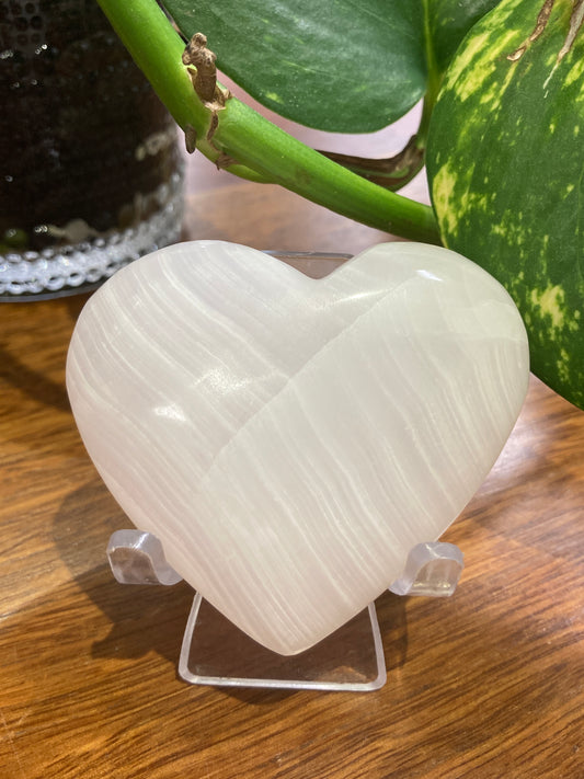 Mangano Calcite Heart