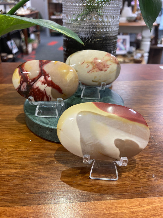 Mookaite Palmstone