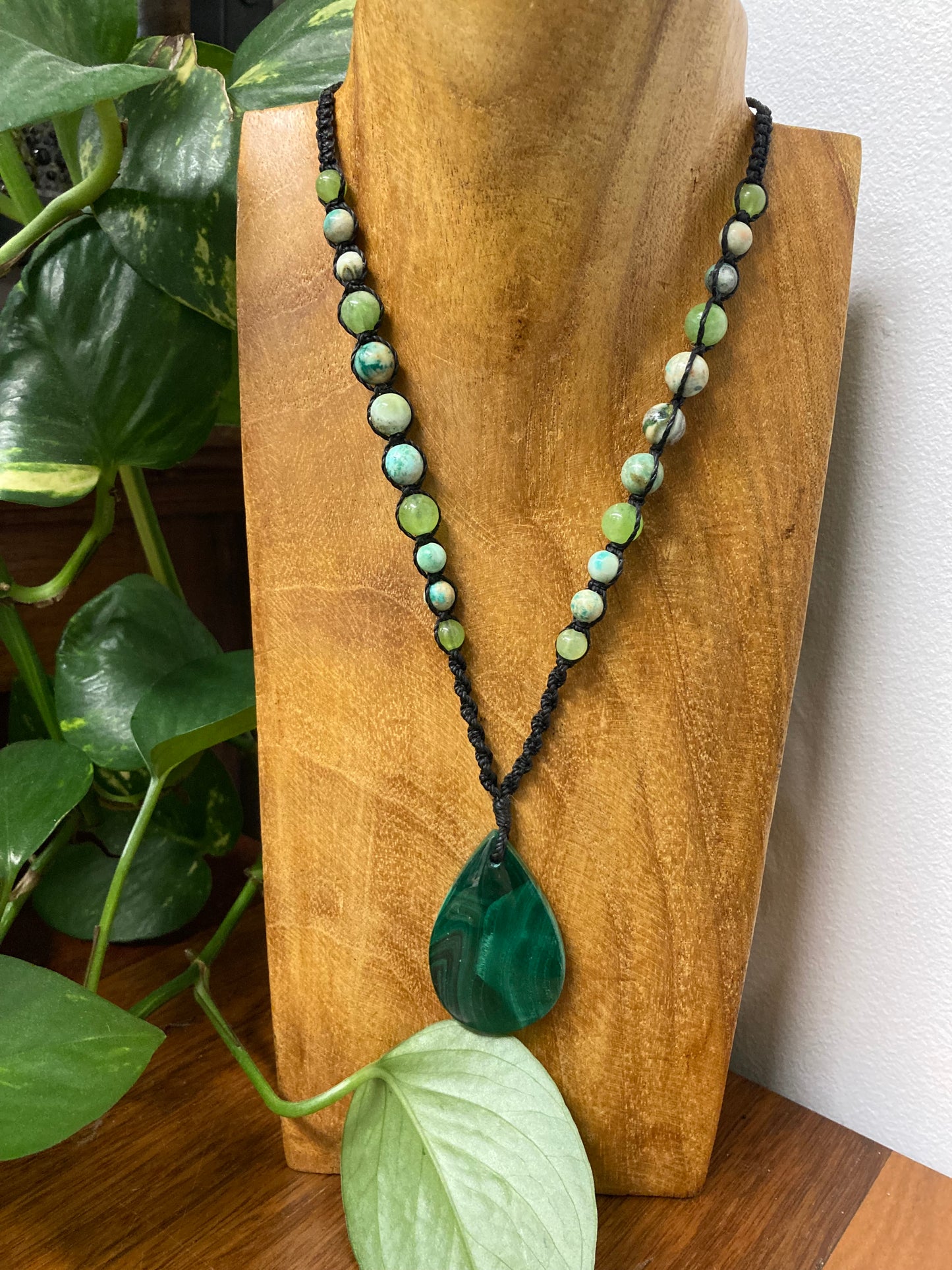 Malachite Macrame Necklace