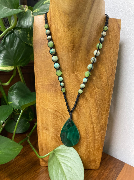 Malachite Macrame Necklace