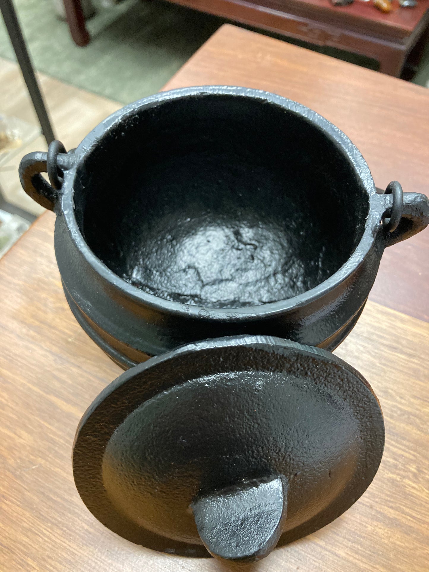 Cauldron medium